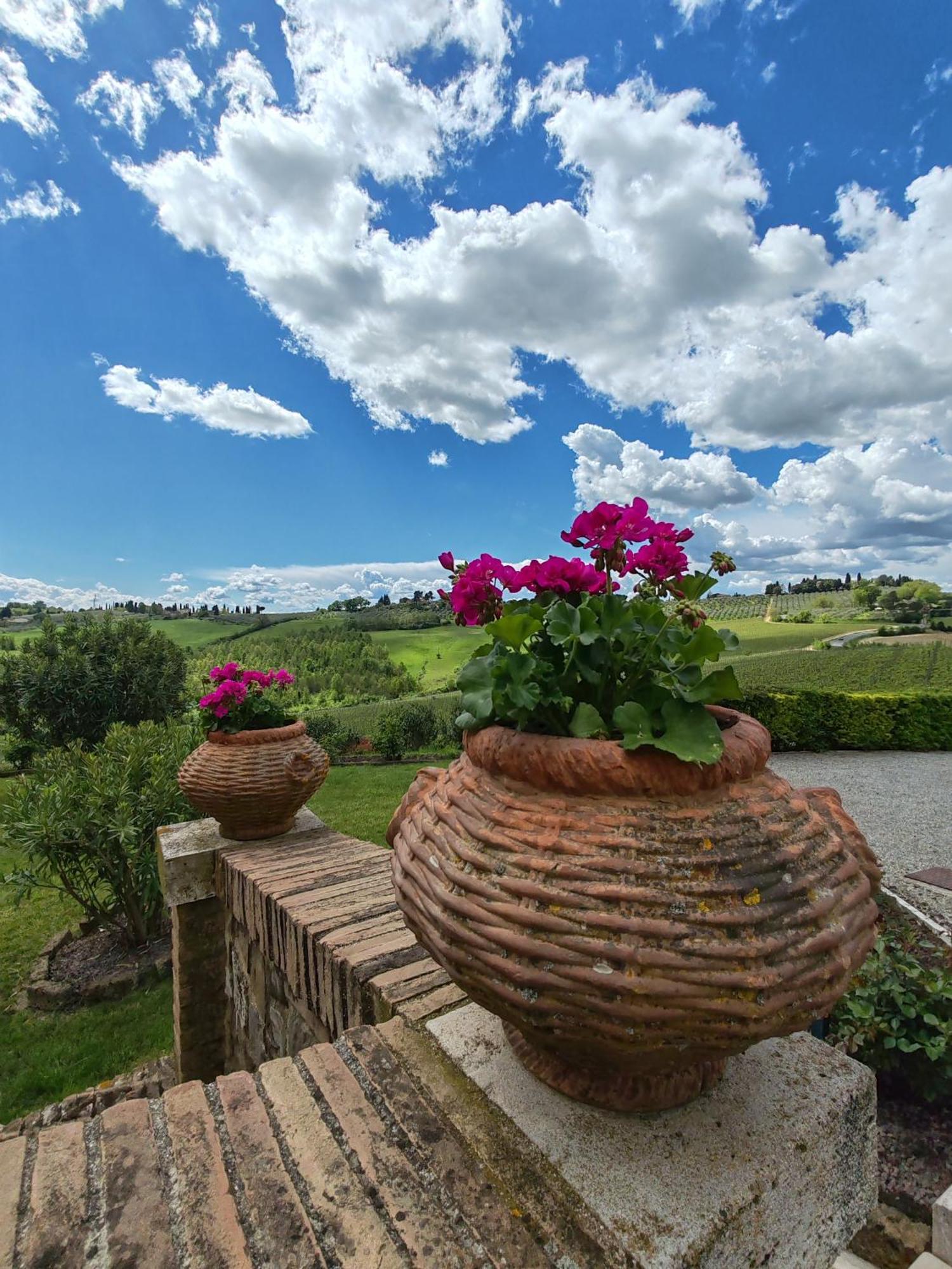 Villa Il Castagno Wine & Resort Σιένα Εξωτερικό φωτογραφία